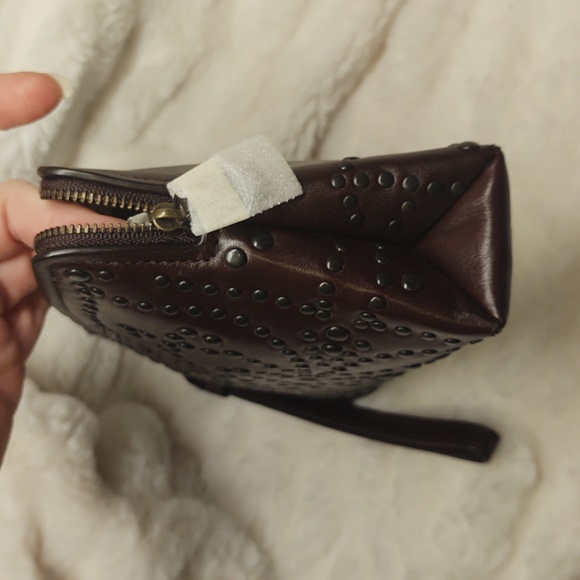 See Updated Listing in my Closet for lowered price - Picture 7 of 16